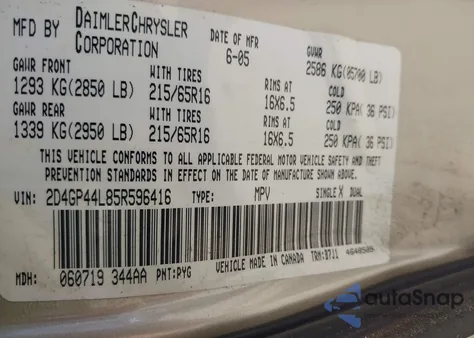 2005 Dodge Grand Caravan Sxt from USA, damaged, VIN 2D4GP44L85R596416